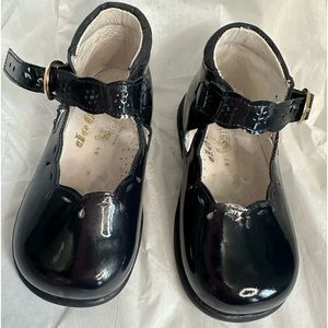 ❌❌sold❌❌Navy blue infant/toddler dress shoes